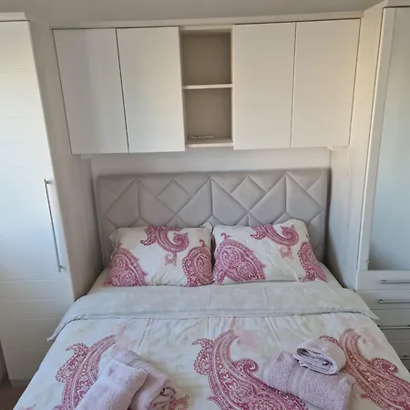 Sunrise Apartment